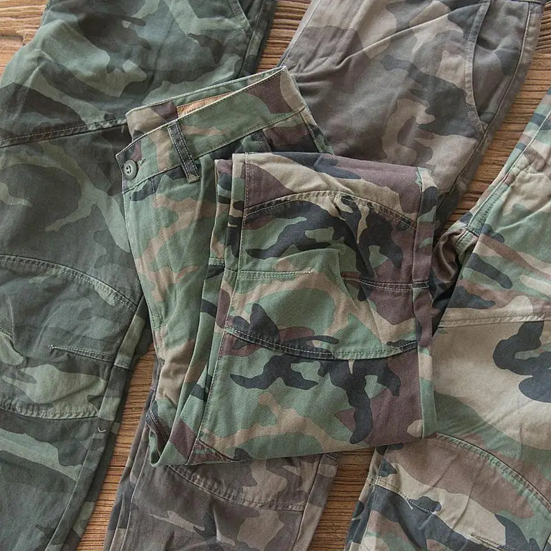 Camouflage Men's Slim Fitting 3D Leg Track
