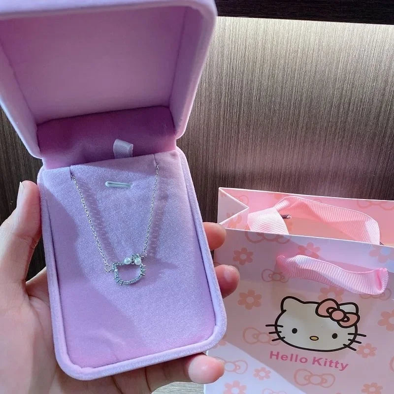 Hello Kitty's Necklace