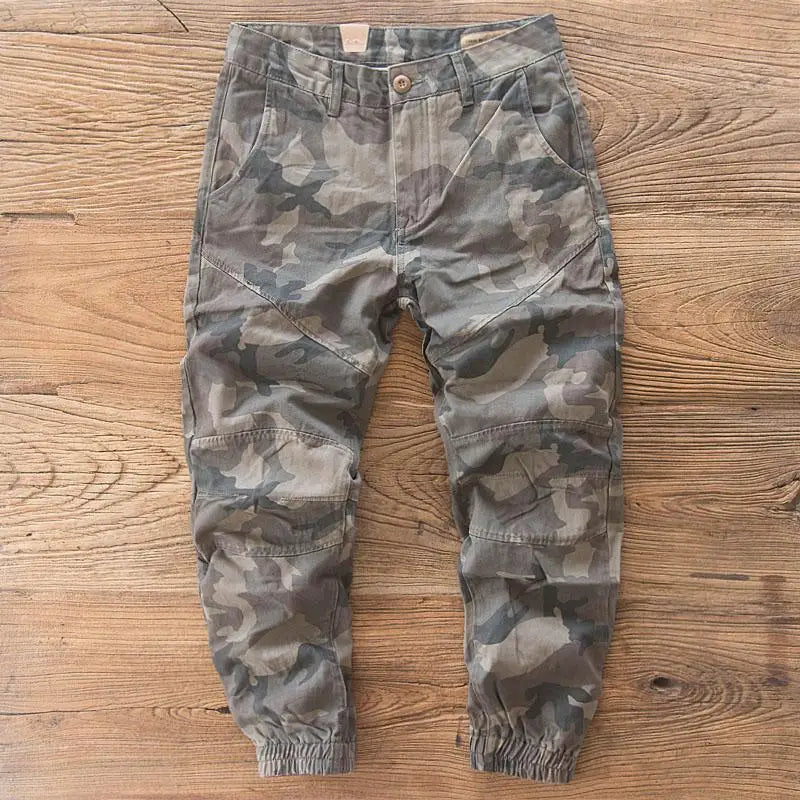 Camouflage Men's Slim Fitting 3D Leg Track