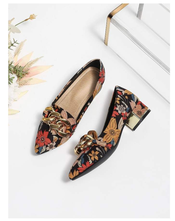 Floral Pattern Chain Decor Loafers